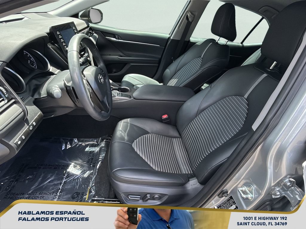 Used 2023 Toyota Camry SE FWD image 12