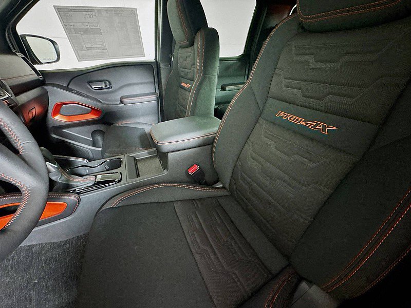 New 2025 Nissan Frontier PRO-4X image 11