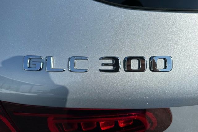 Certified 2022 Mercedes-Benz GLC 300 4MATIC w/ Multimedia Package Lite image 9