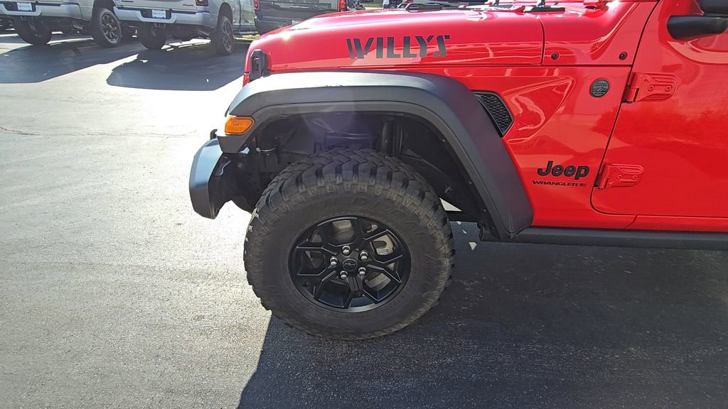 Certified 2025 Jeep Wrangler Willys image 14