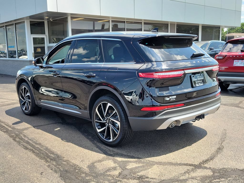 Certified 2024 Lincoln Corsair Reserve w/ Equipment Group 201A AWD/4WD image 6