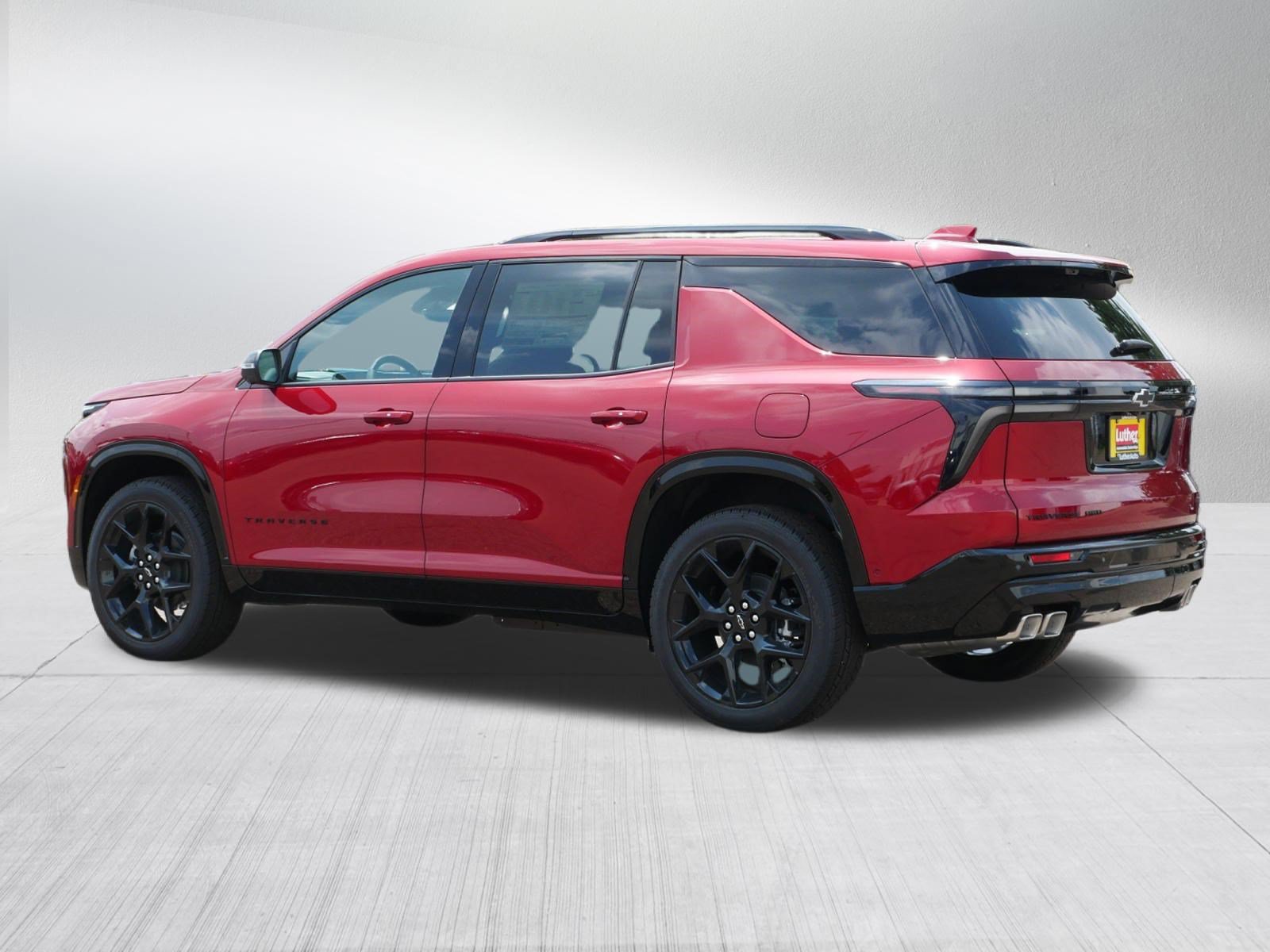 New 2026 Chevrolet Traverse RS w/ LPO, Floor Liner Package AWD/4WD video 2