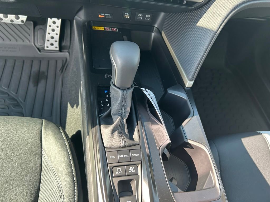 Used 2025 Toyota Camry SE image 22
