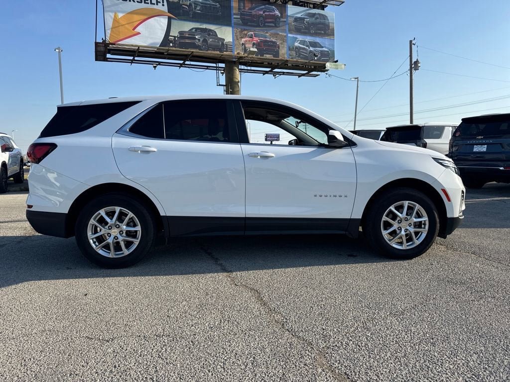 Used 2024 Chevrolet Equinox LT AWD/4WD image 9