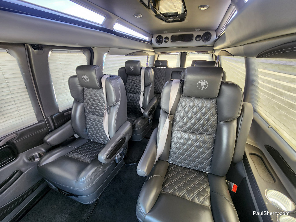 Used 2023 GMC Savana 2500 Extended RWD image 3