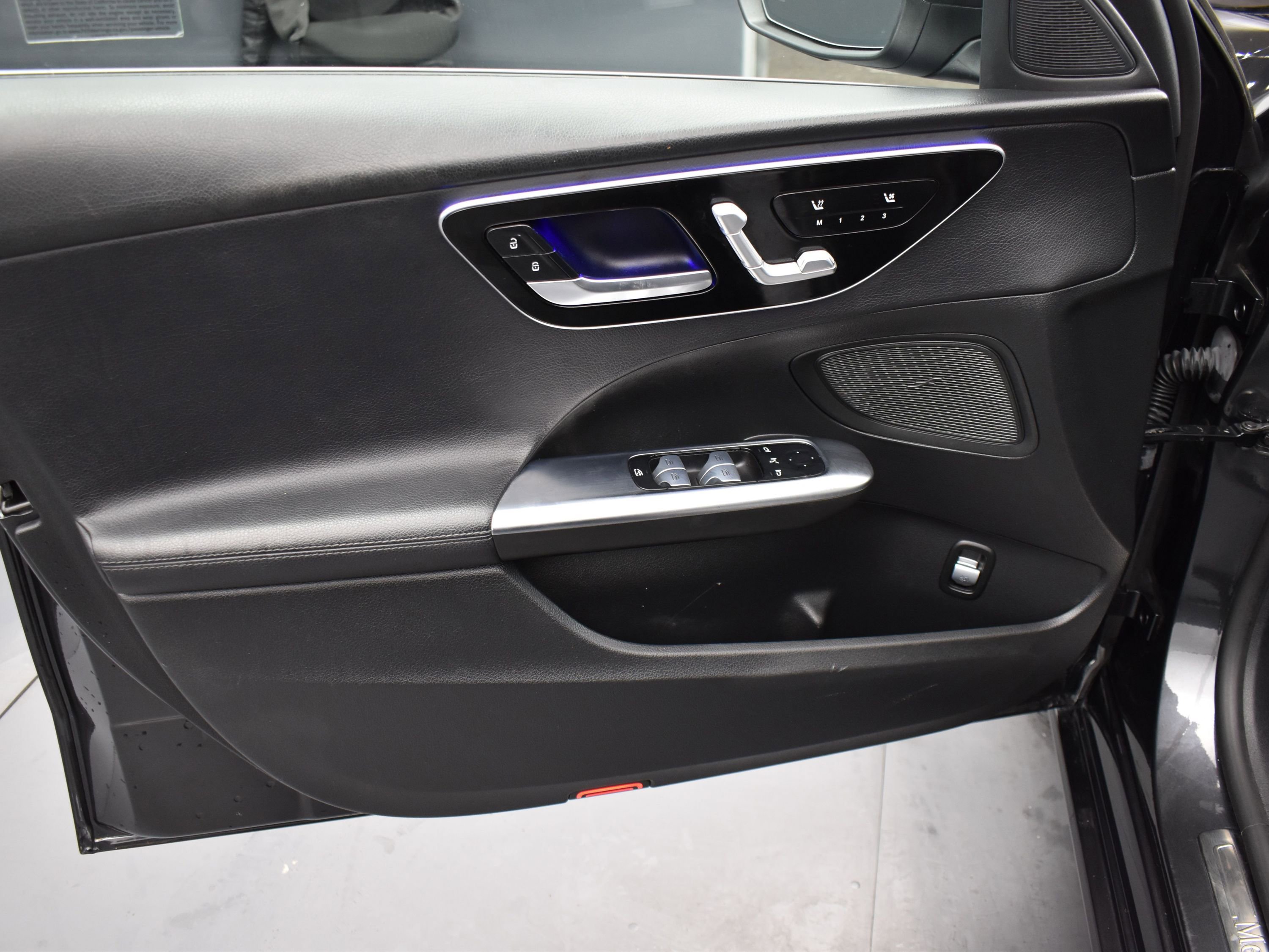 Used 2022 Mercedes-Benz C 300 4MATIC Sedan image 9