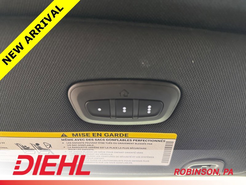 Used 2023 Chrysler Pacifica Limited w/ S Appearance Package image 37