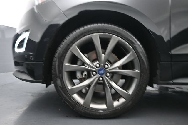 Used 2018 Ford Edge Sport w/ Equipment Group 401A AWD/4WD image 32