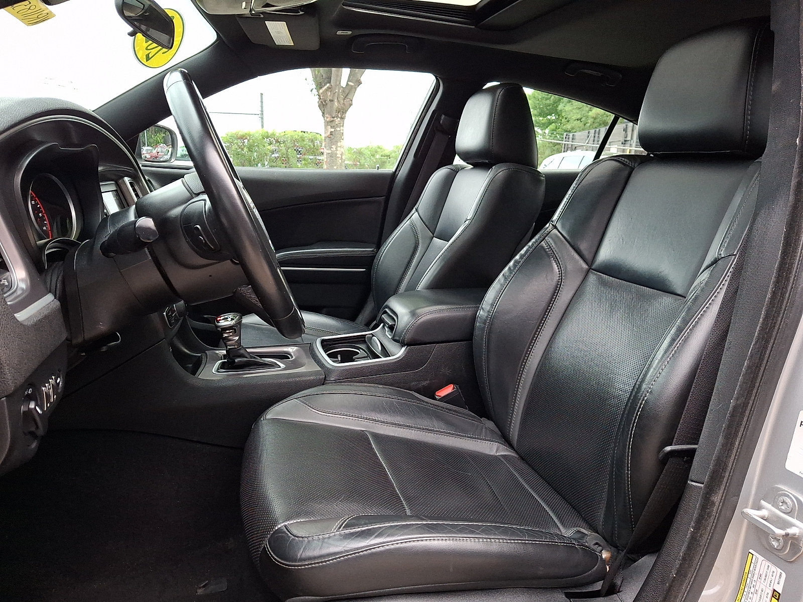 Used 2022 Dodge Charger SXT w/ Leather Interior Group RWD image 13