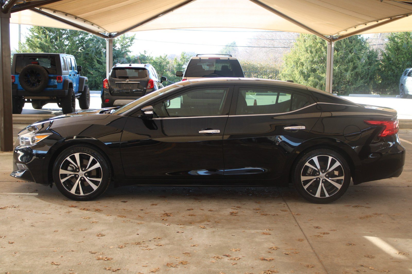 Used 2018 Nissan Maxima Platinum image 6