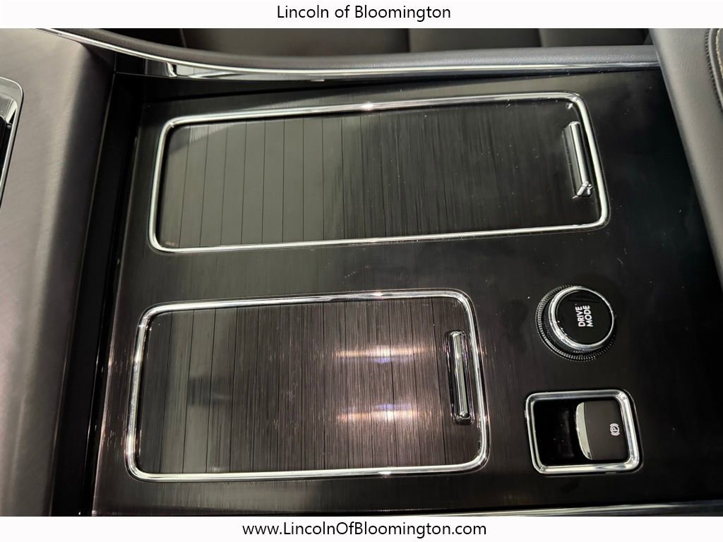 New 2026 Lincoln Aviator AWD image 38