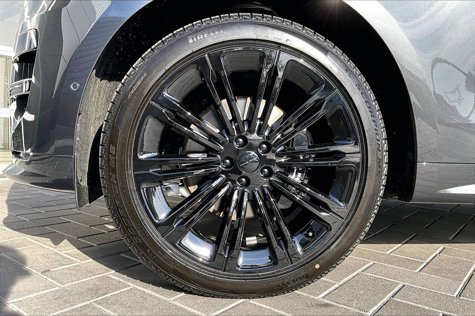 New 2026 Land Rover Range Rover Sport Dynamic SE image 12