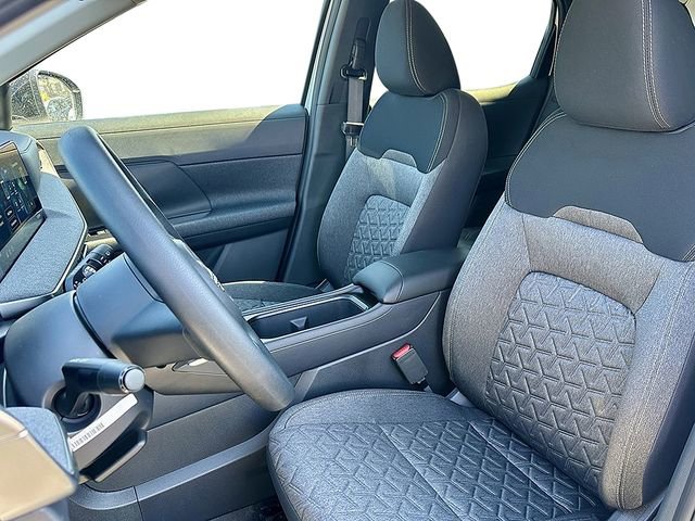 New 2026 Nissan Kicks SV w/ Cold Weather Package AWD/4WD image 24