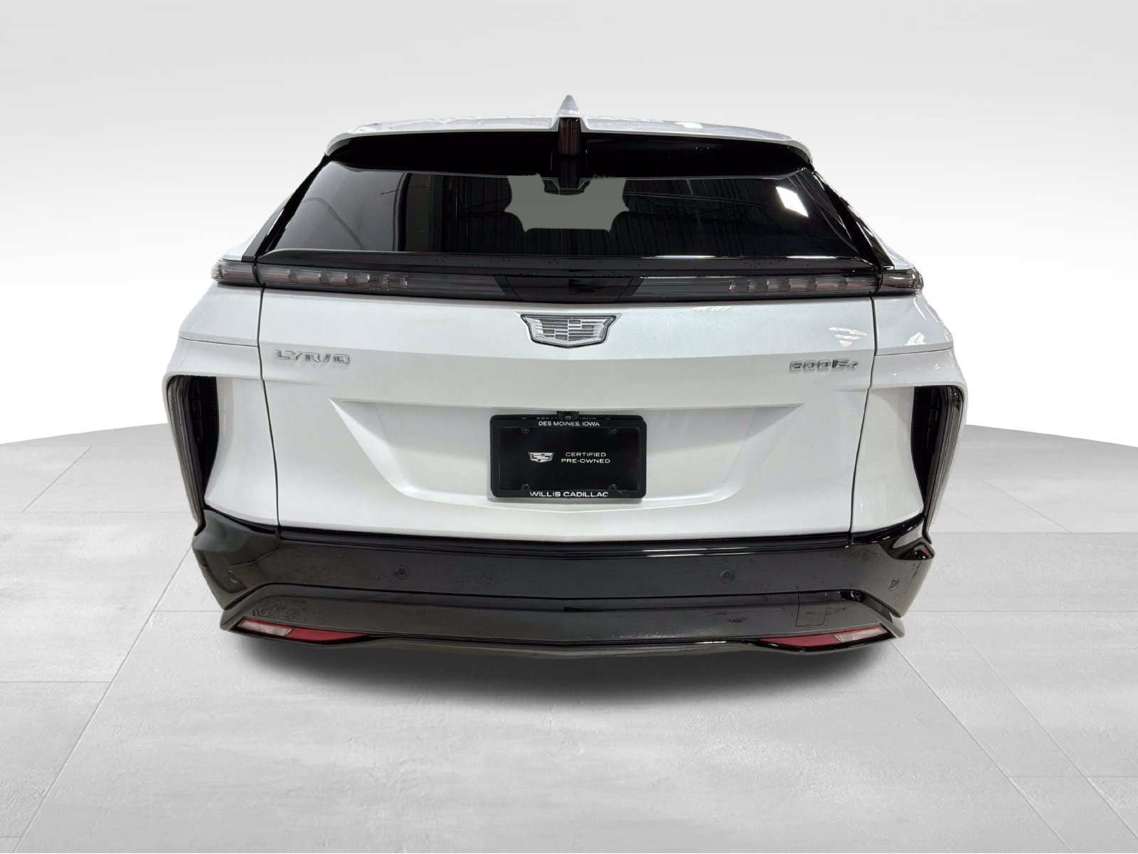 Used 2024 Cadillac Lyriq Sport AWD/4WD image 6