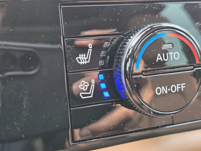 New 2026 Nissan Pathfinder Platinum AWD/4WD image 29