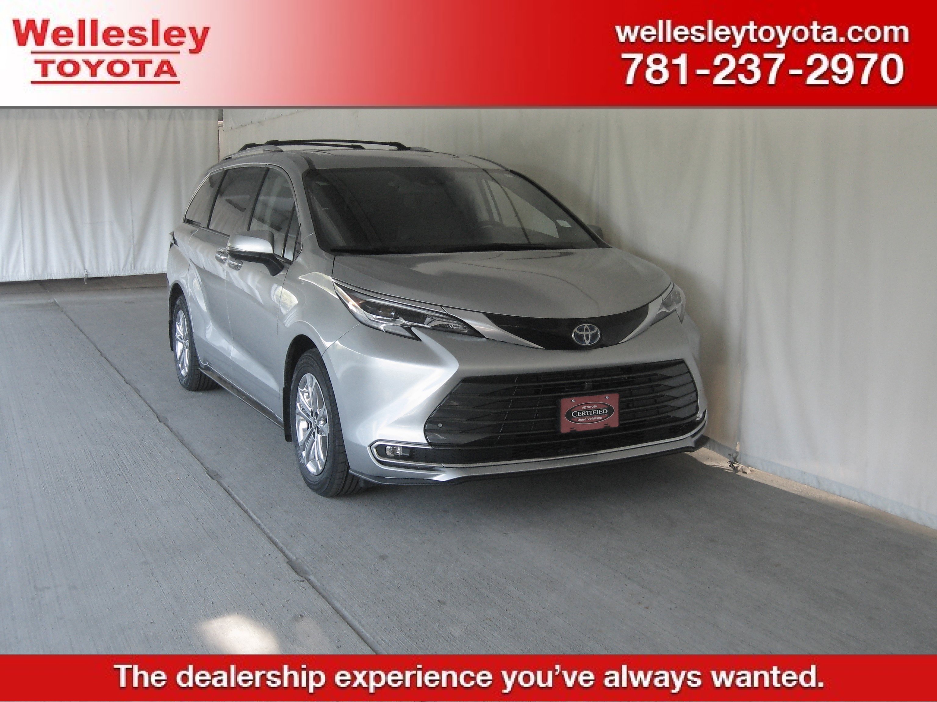 Certified 2022 Toyota Sienna Platinum