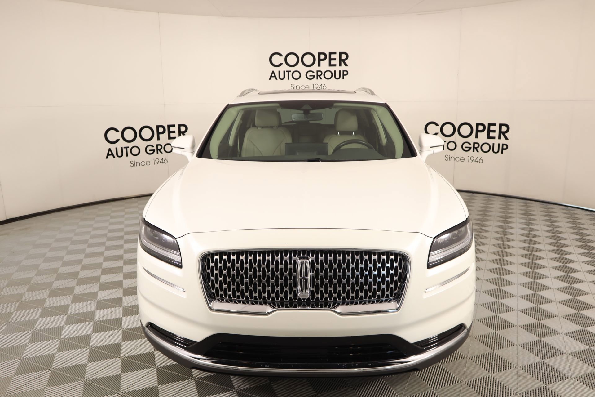 Used 2023 Lincoln Nautilus Reserve image 9