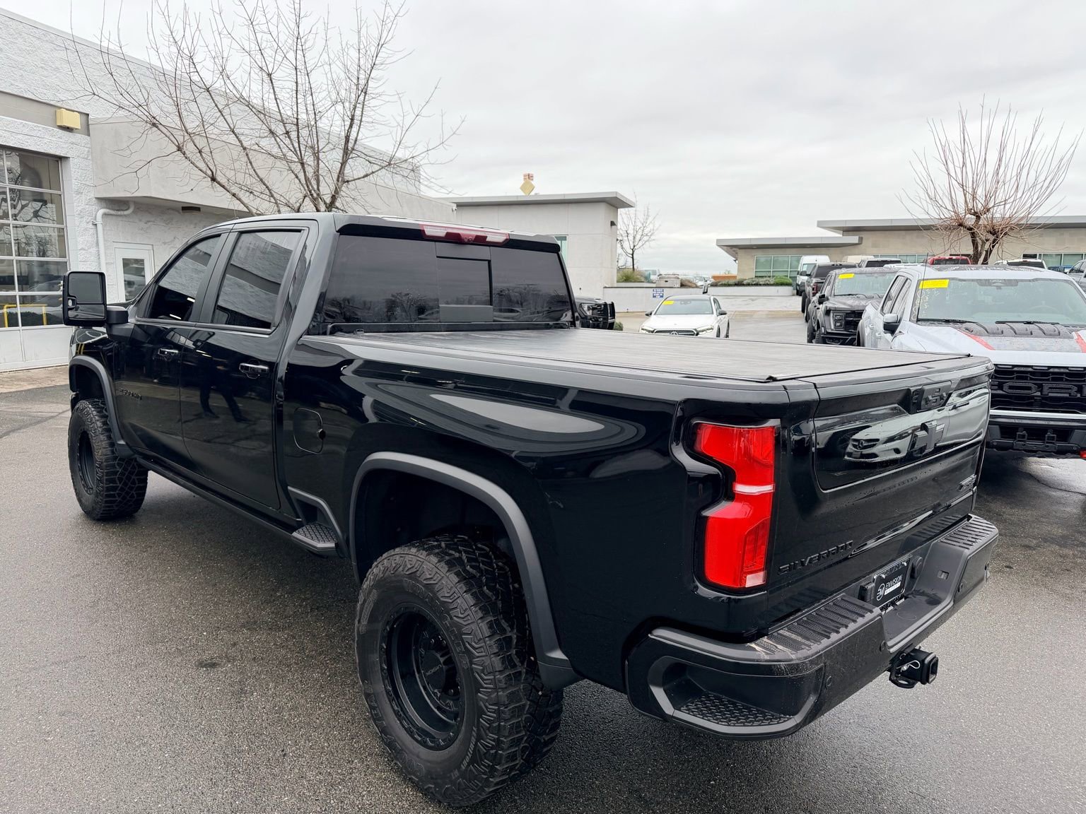 Used 2024 Chevrolet Silverado 2500 ZR2 w/ Technology Package image 6