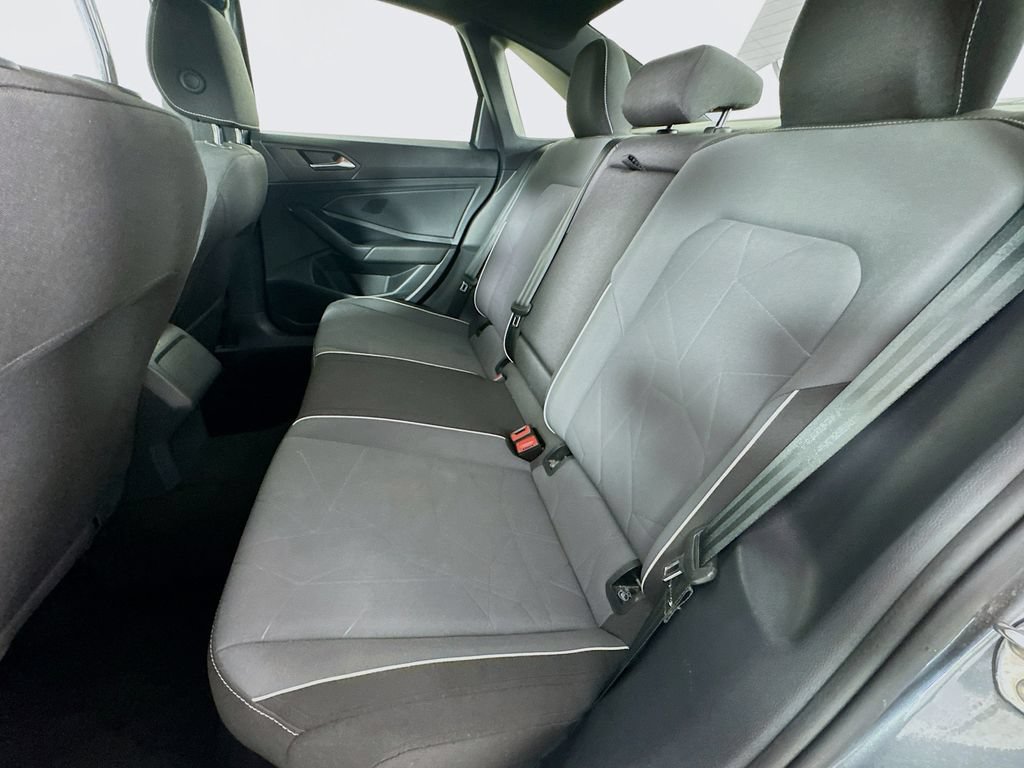 Used 2025 Volkswagen Jetta Sport FWD image 27