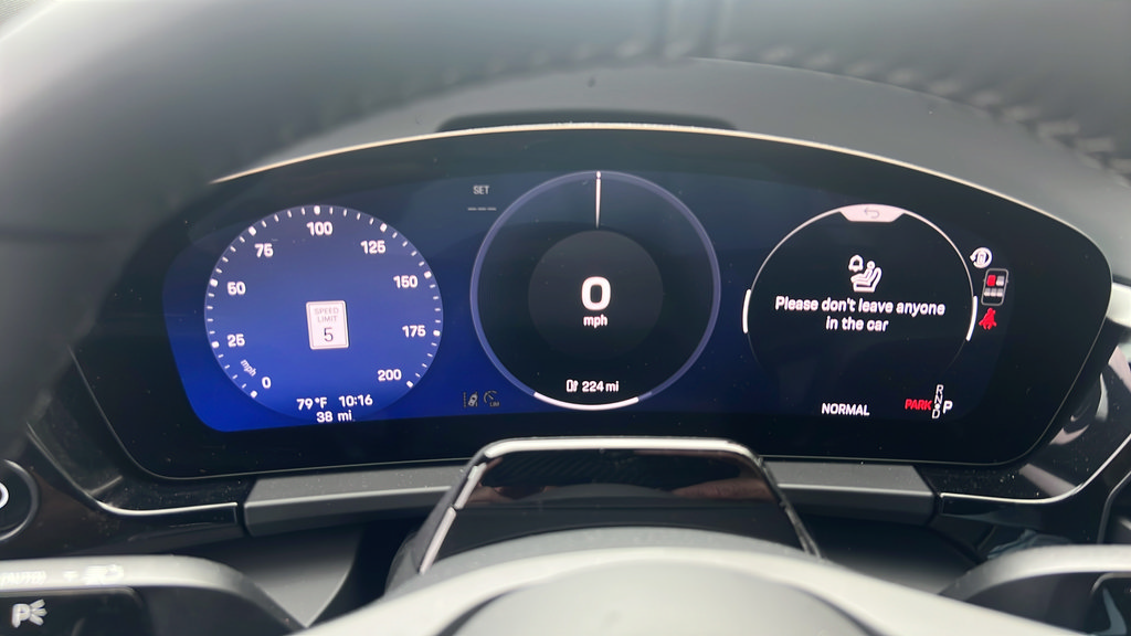 New 2026 Porsche Macan 4 Electric AWD/4WD image 30