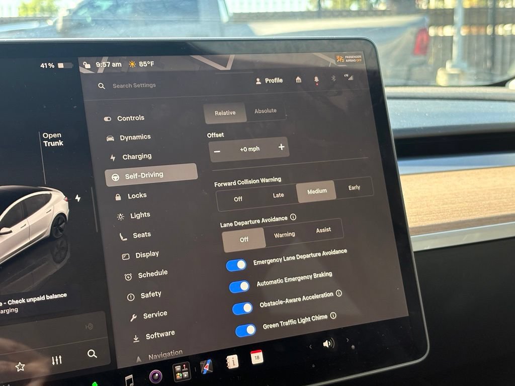 Used 2023 Tesla Model 3 Standard Range RWD image 19
