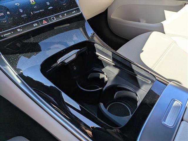 Used 2026 Mercedes-Benz GLC 300 4MATIC image 11