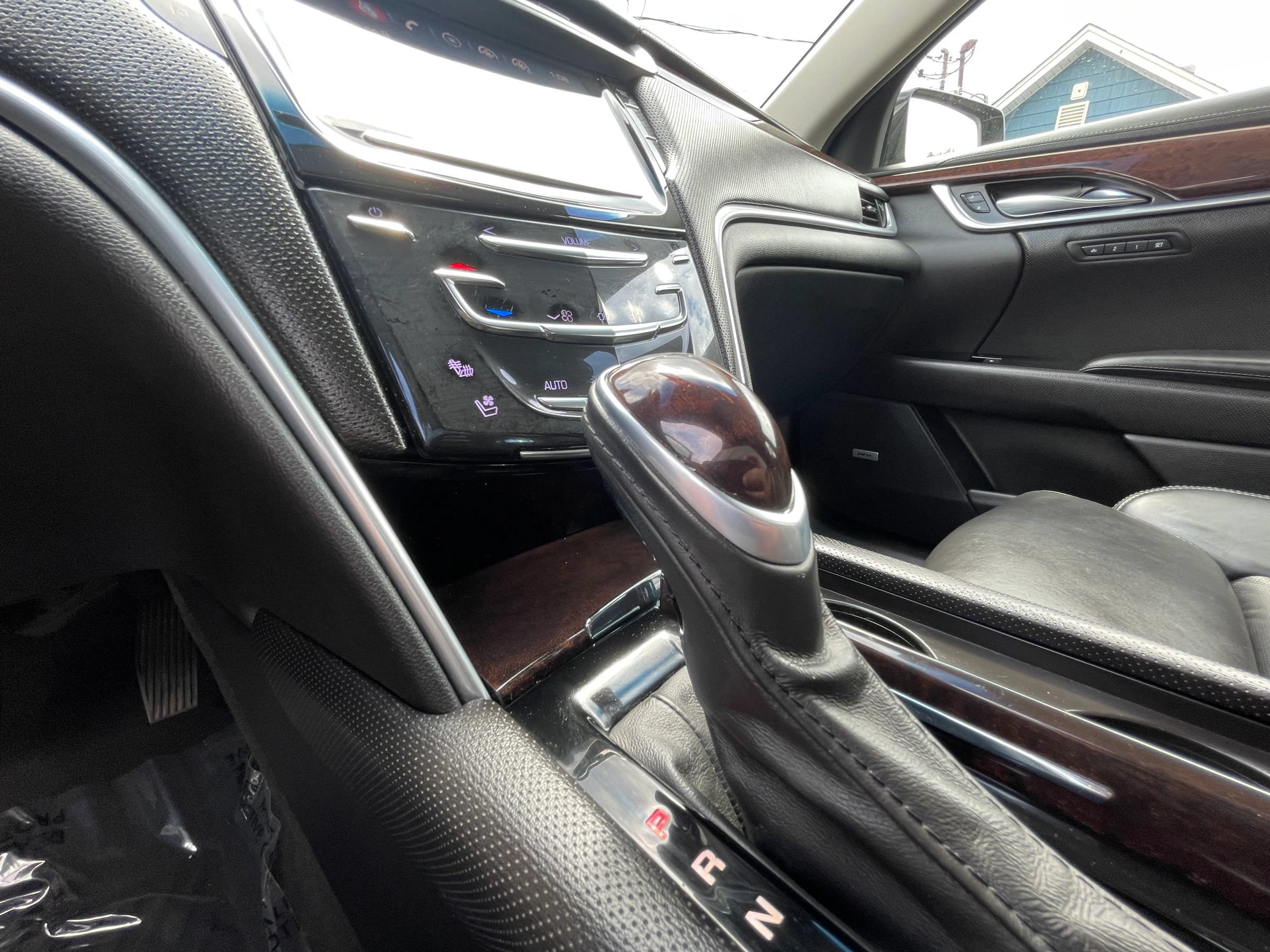 Used 2016 Cadillac XTS Premium AWD/4WD image 13