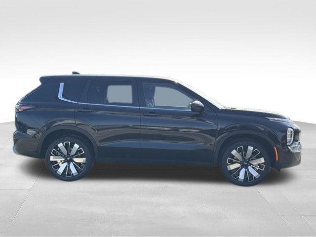 New 2026 Mitsubishi Outlander SE FWD image 6