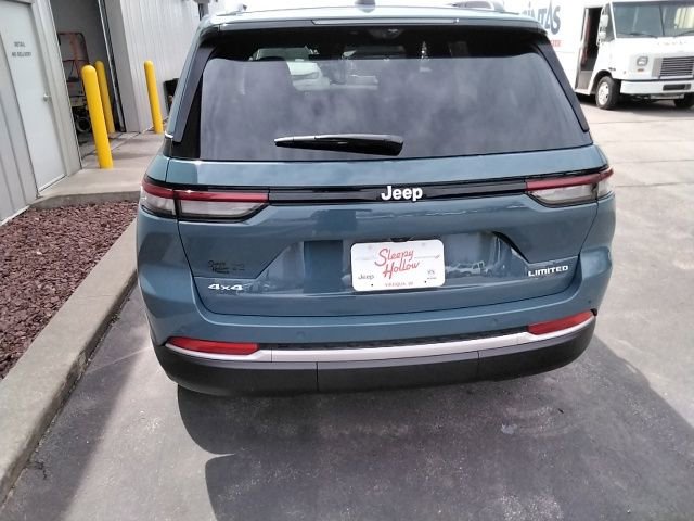 New 2026 Jeep Grand Cherokee Limited w/ Luxury Tech Group II AWD/4WD image 11