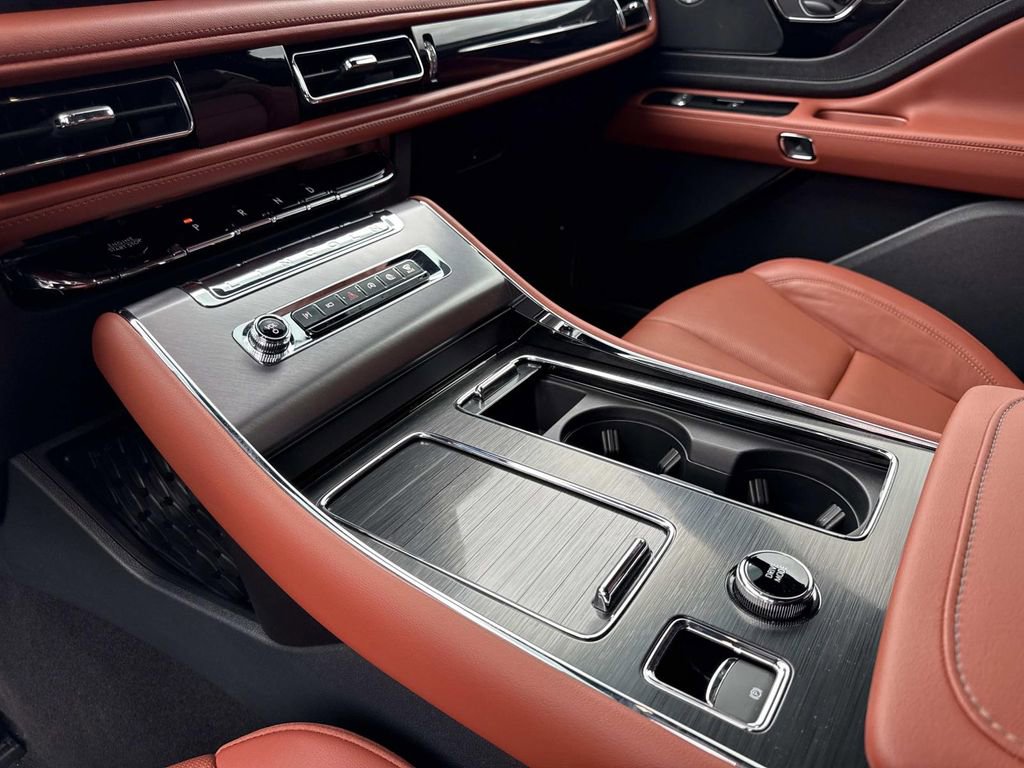 New 2025 Lincoln Aviator Reserve image 26