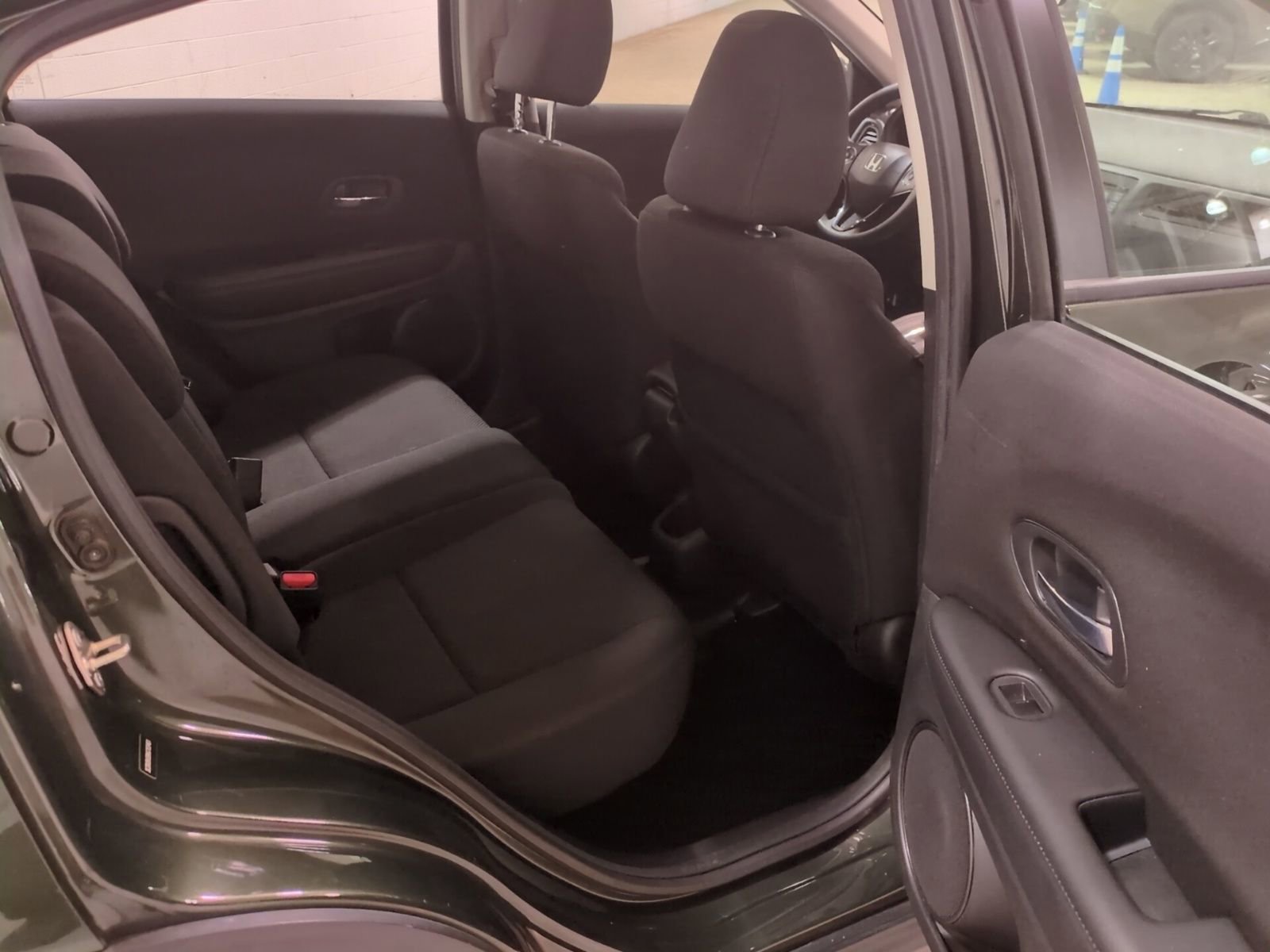 Used 2017 Honda HR-V LX image 11