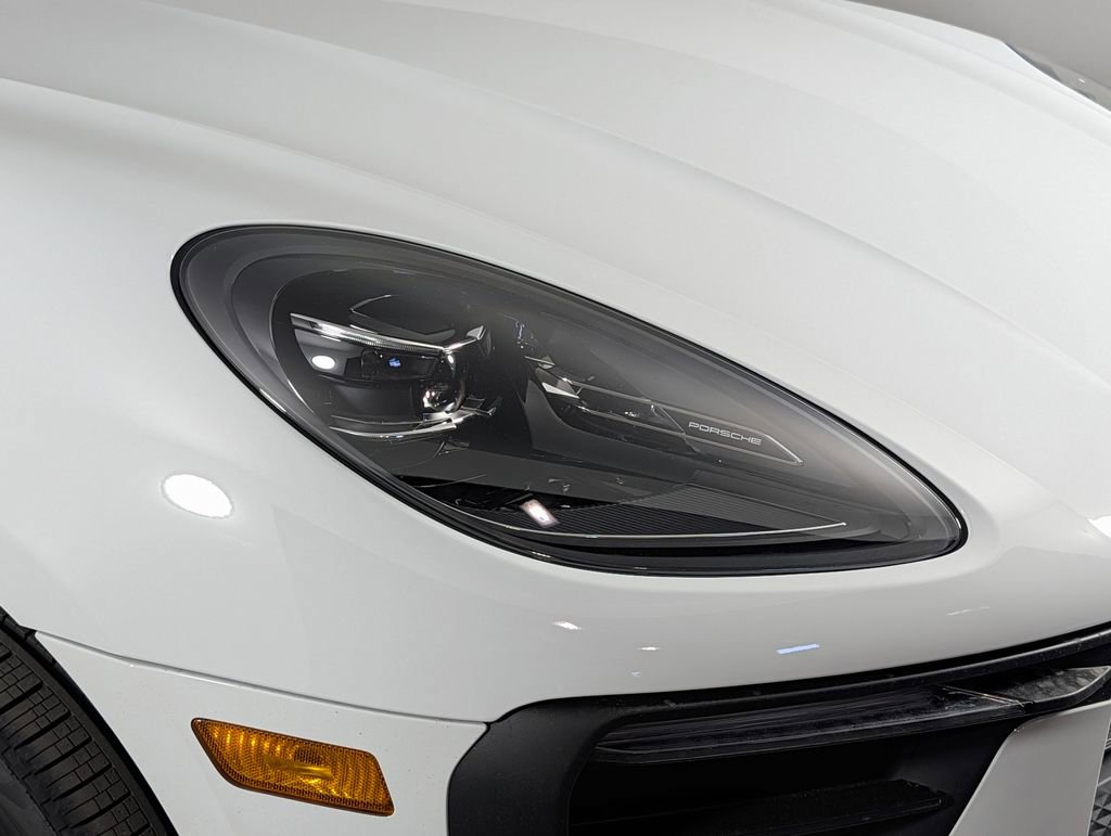 New 2026 Porsche Macan image 15