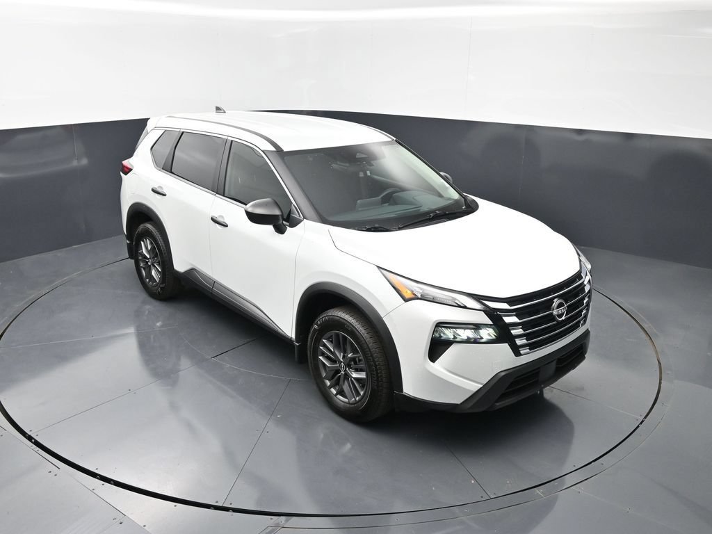 Certified 2025 Nissan Rogue S FWD image 15