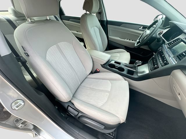 Used 2017 Hyundai Sonata SE FWD image 28