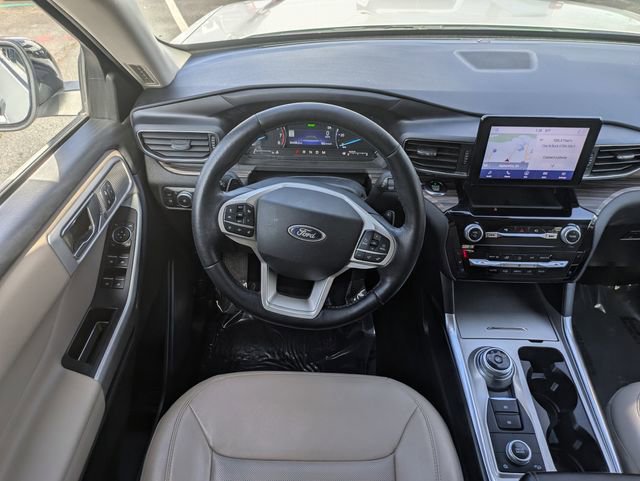 Certified 2021 Ford Explorer Limited w/ Hybrid Equipment Group 310A image 15