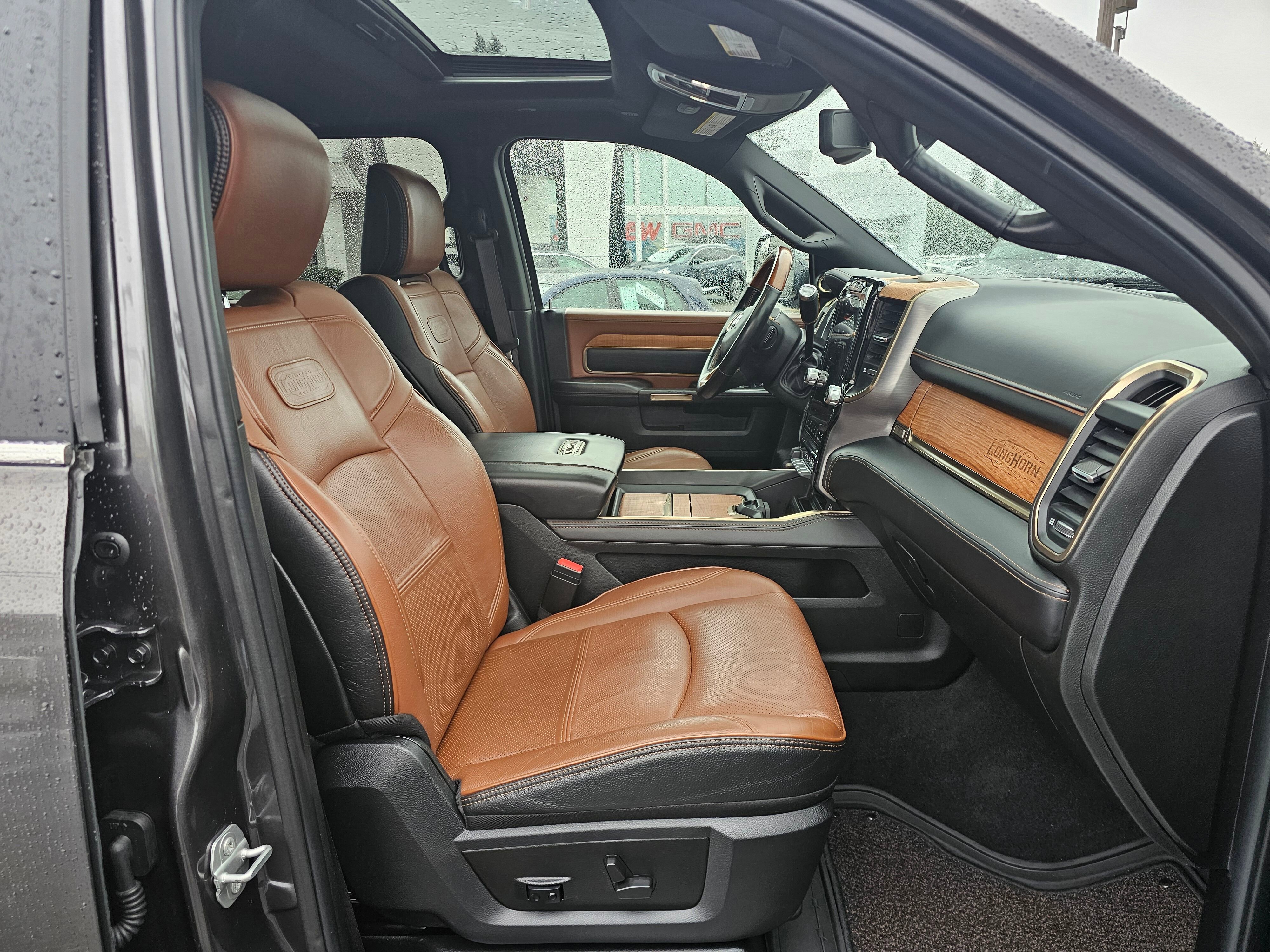 Used 2022 RAM 3500 Limited image 11