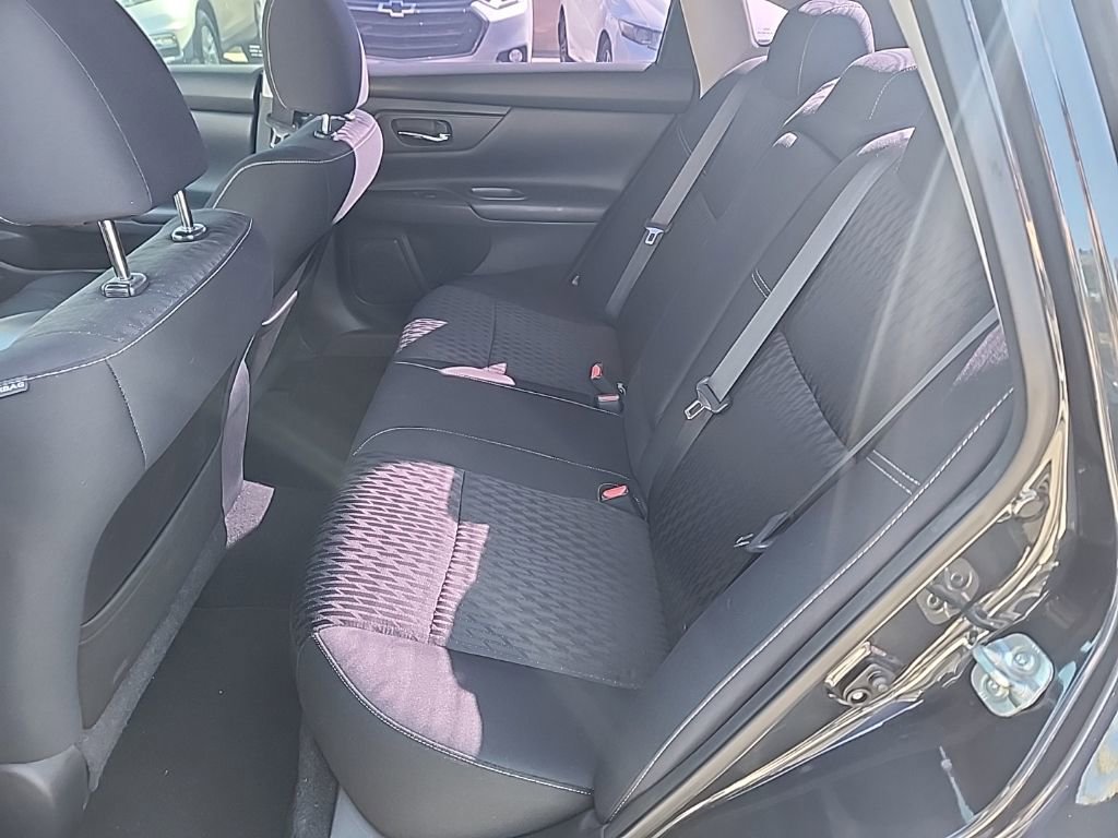 Used 2017 Nissan Altima 2.5 S w/ Power Driver Seat Package FWD image 11