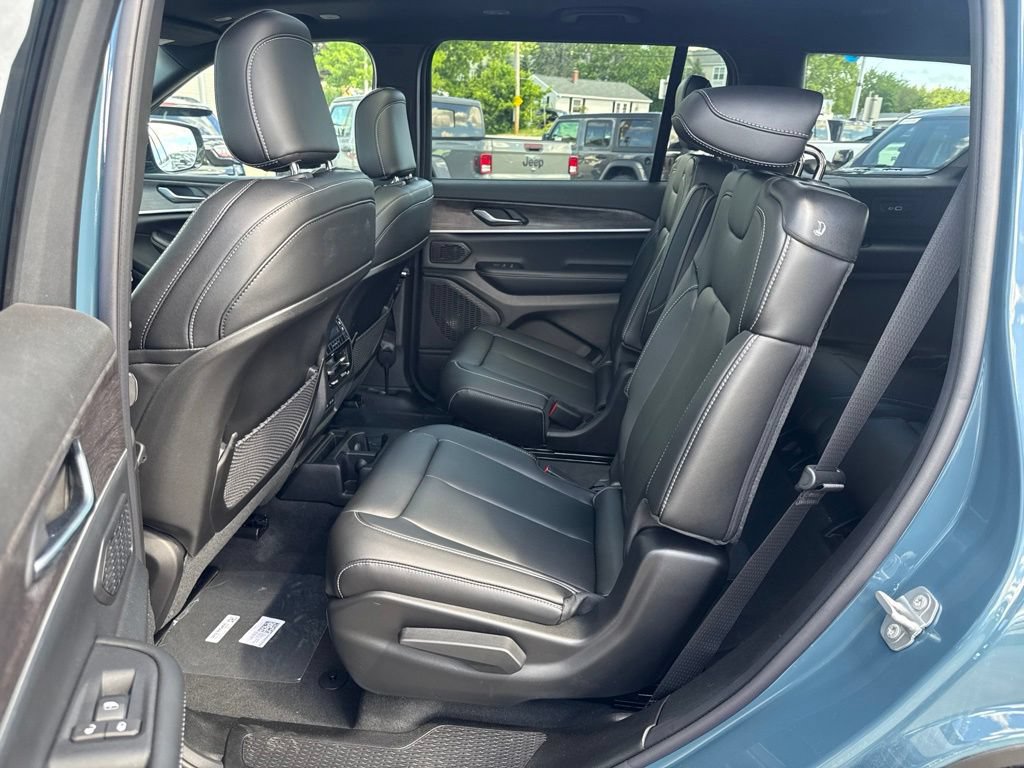 New 2026 Jeep Grand Cherokee L Limited AWD/4WD image 20
