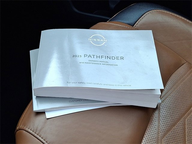Used 2023 Nissan Pathfinder Platinum image 31