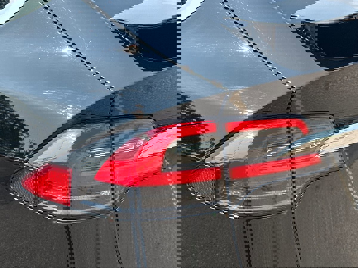 Used 2020 Tesla Model X Long Range image 32