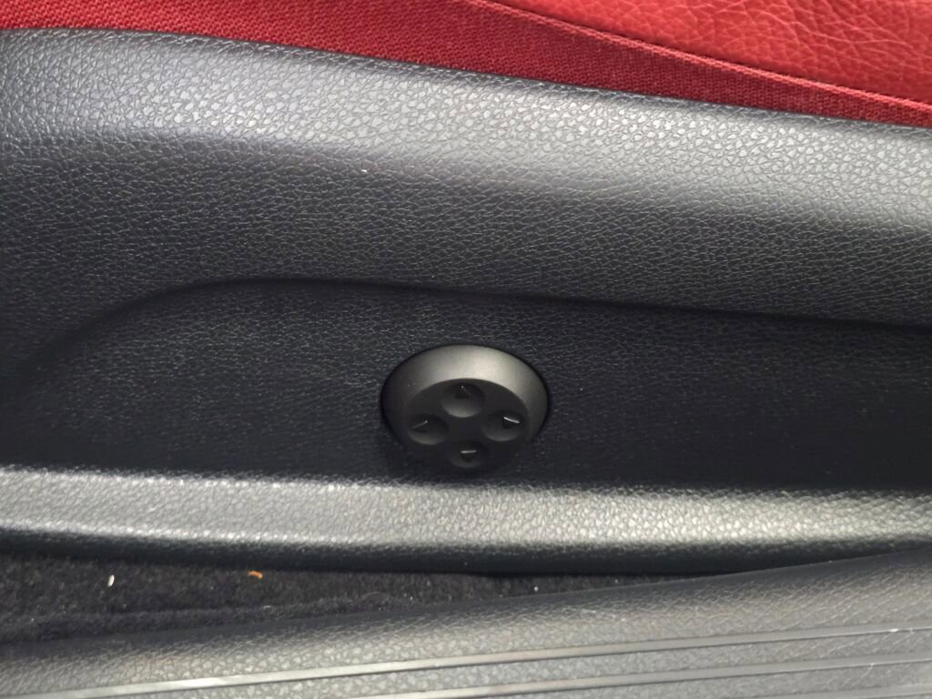 Used 2023 Mercedes-Benz C 300 4MATIC Cabriolet image 34