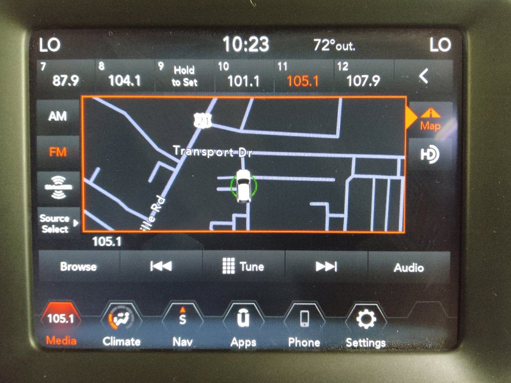 Used 2023 Jeep Renegade Latitude image 25