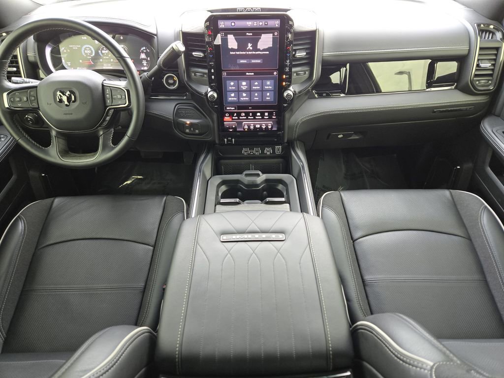 Used 2025 RAM 2500 Limited AWD/4WD image 22
