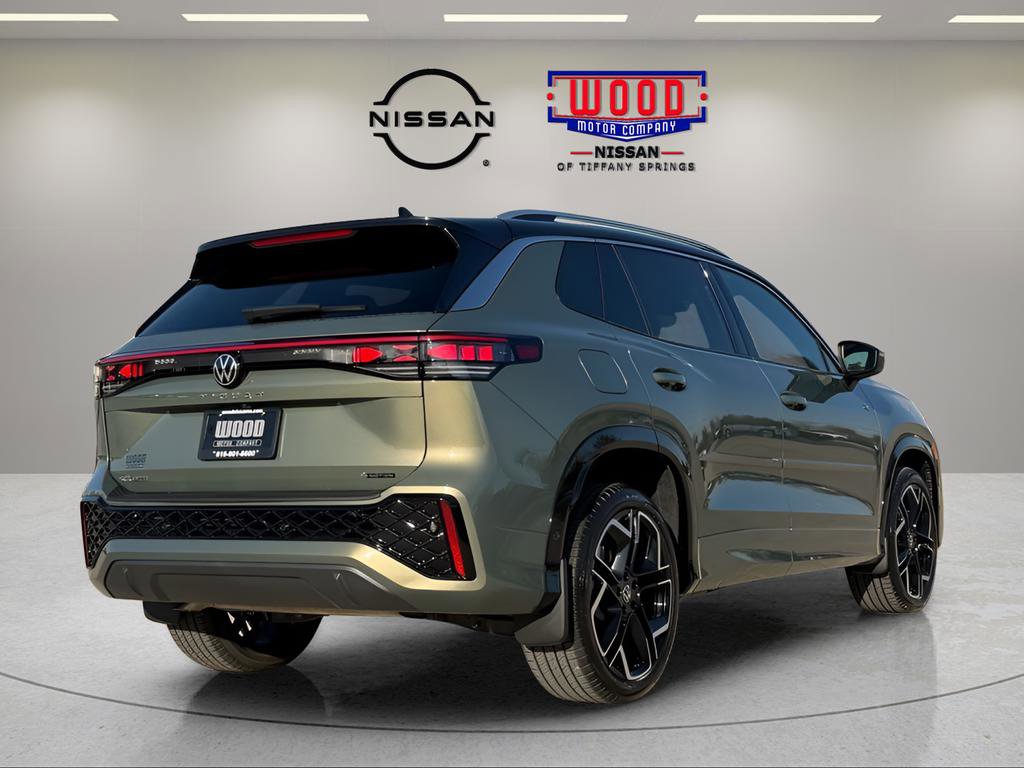 Used 2026 Volkswagen Tiguan SEL R-Line image 3