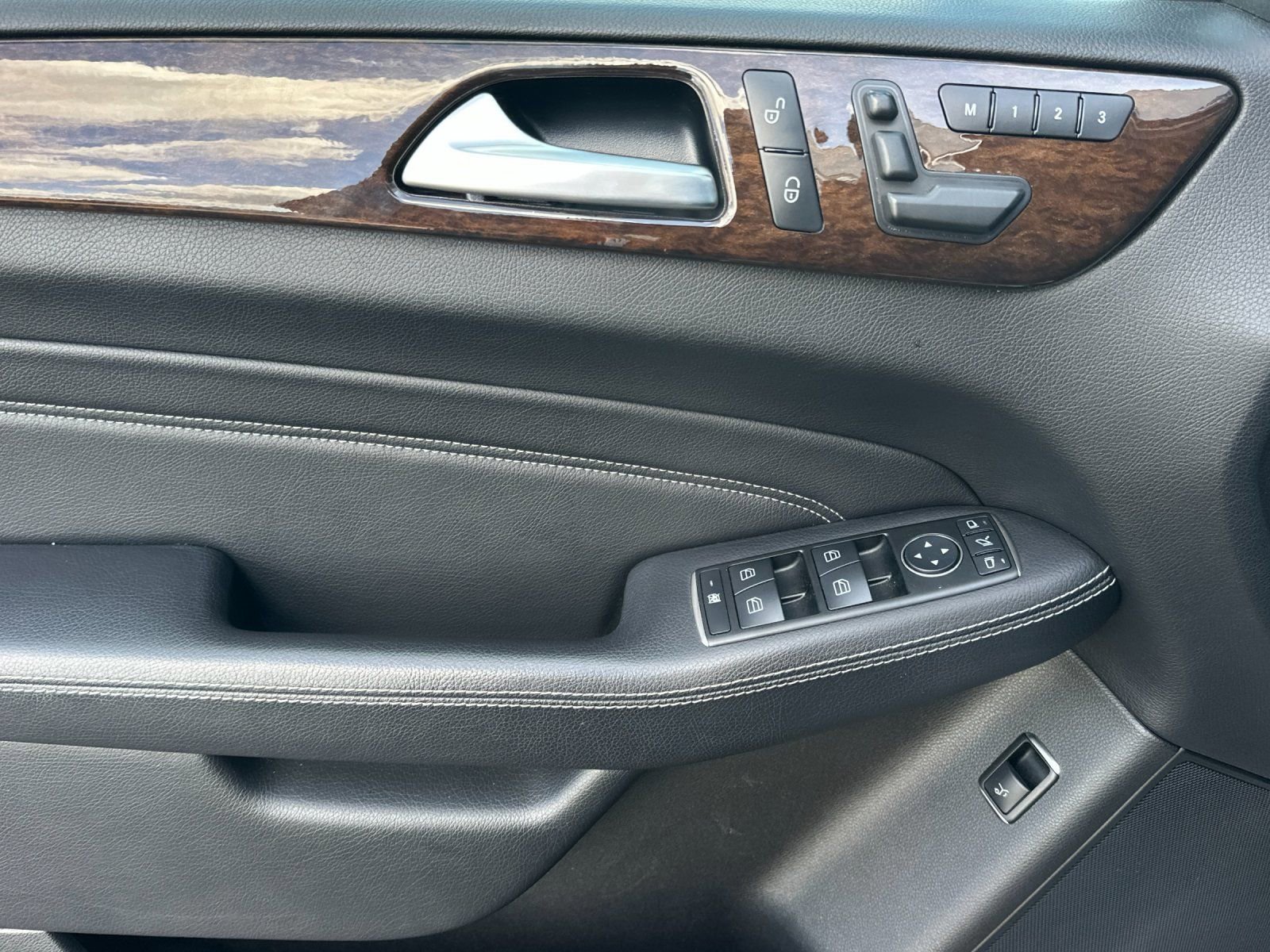 Used 2013 Mercedes-Benz ML 350 4MATIC image 11