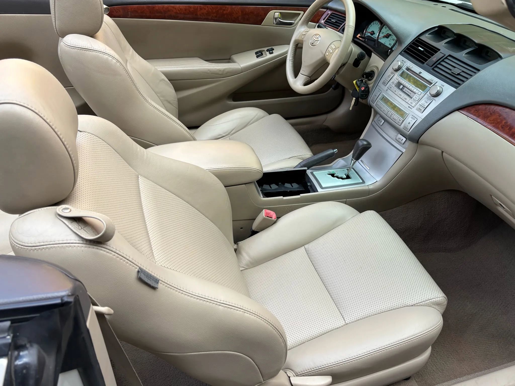 Used 2006 Toyota Solara SLE image 26