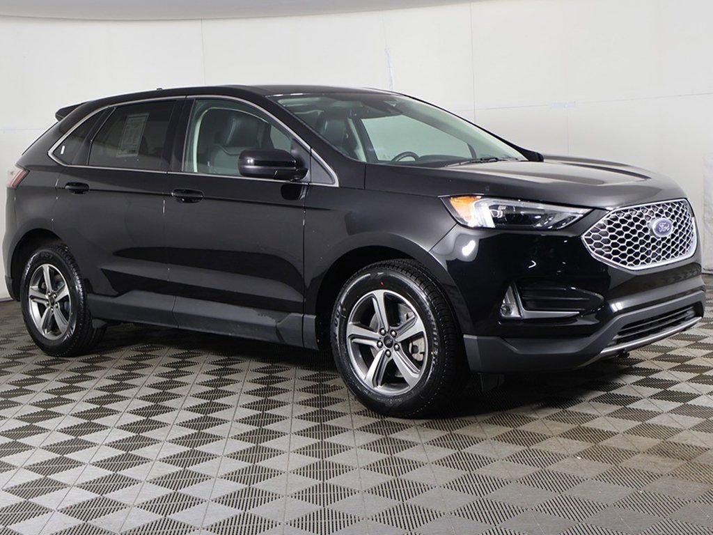 Used 2023 Ford Edge SEL w/ Convenience Package image 2