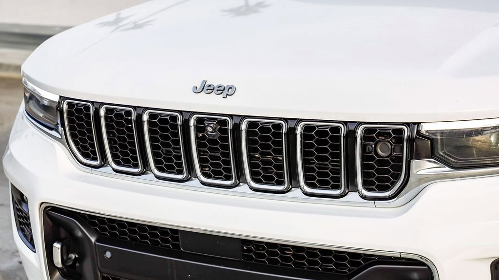 Used 2021 Jeep Grand Cherokee L Overland w/ Advanced Protech Group III image 6