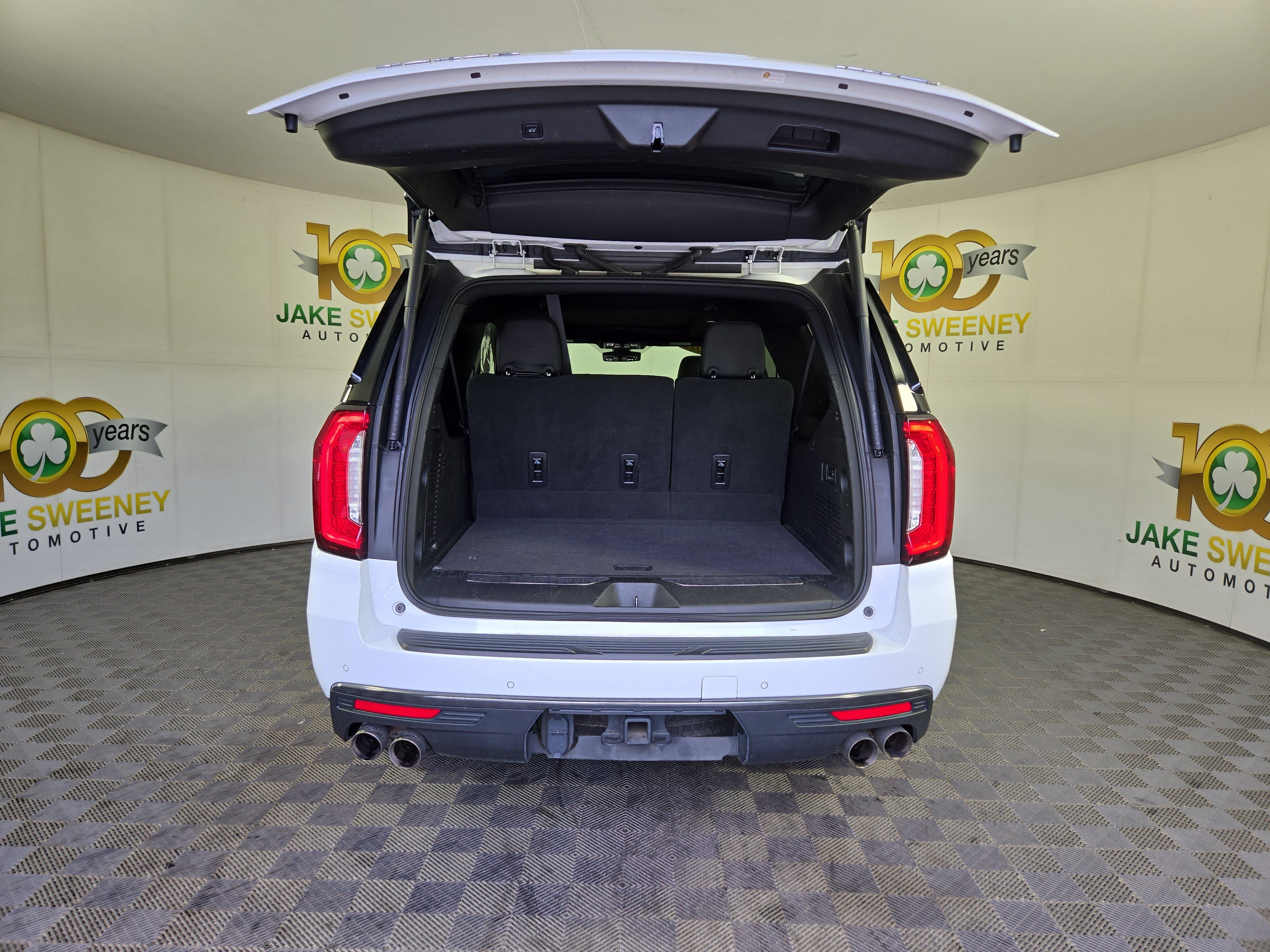 Used 2022 GMC Yukon XL AT4 AWD/4WD image 35