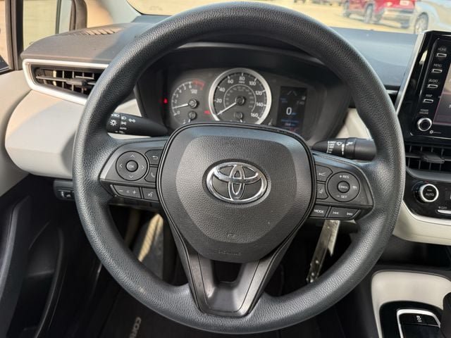 Used 2021 Toyota Corolla LE w/ Carpet Mat Package (TMS) FWD image 13
